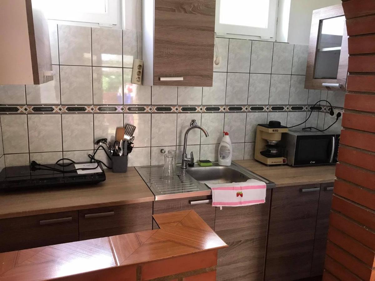 HajdúszoboszlóTahiti Apartman公寓 外观 照片