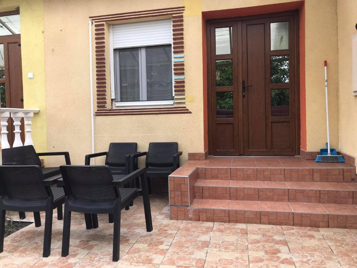 HajdúszoboszlóTahiti Apartman公寓 外观 照片